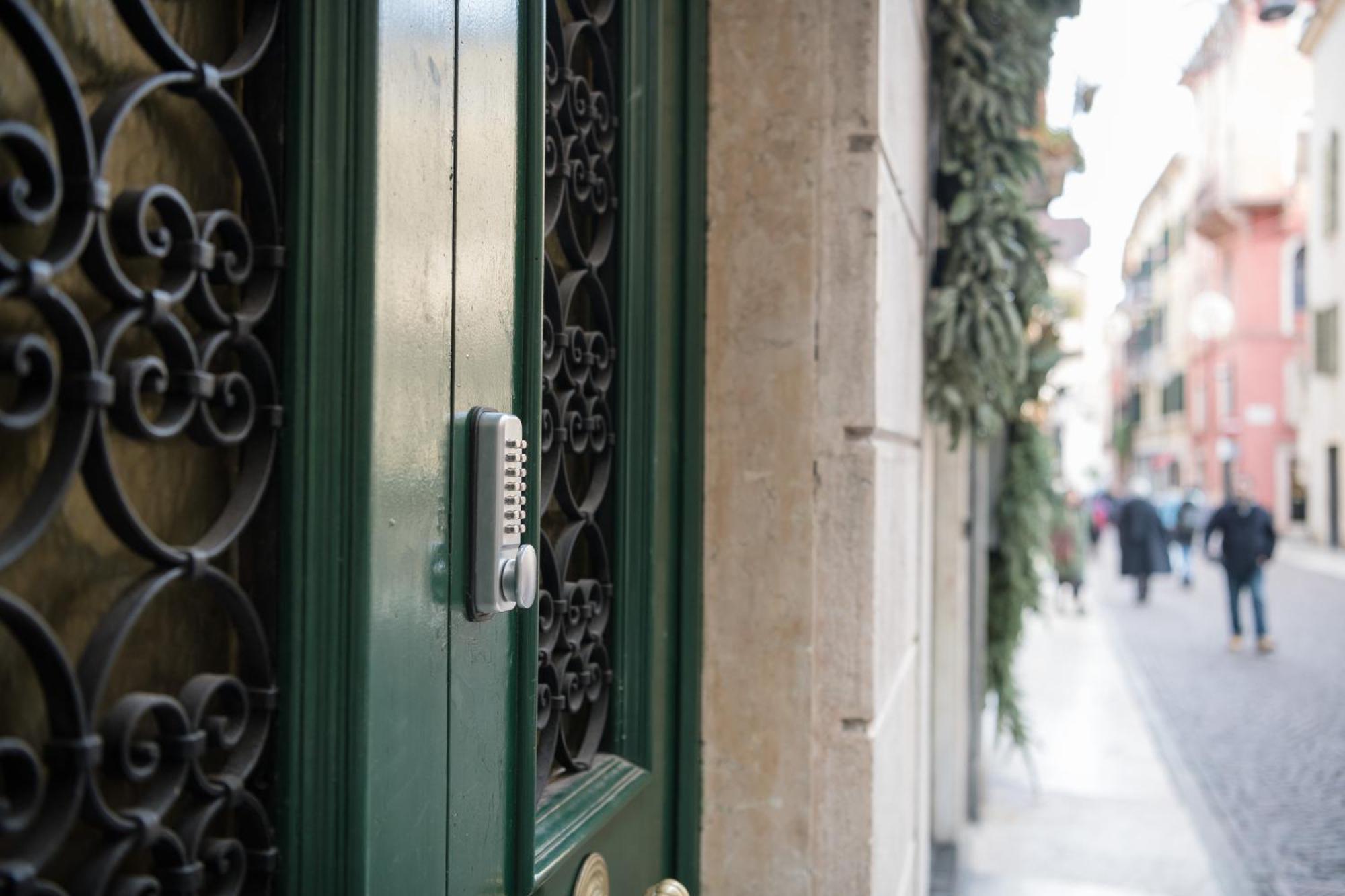 Verona Boutique House Екстер'єр фото